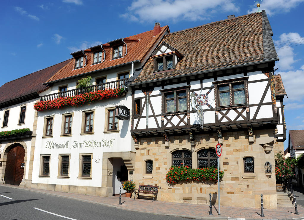 Weinkastell Zum Weissen Ross Hotell Kallstadt Exteriör bild